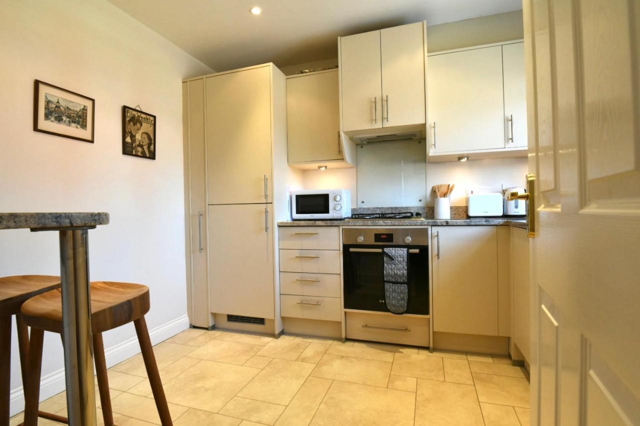 47 Wetherby Way, 3 Bedrooms, Sleeps 6, Easy Walk To Town, Parking, Self Catering, Great View Стретфорд-на-Ейвоні Екстер'єр фото