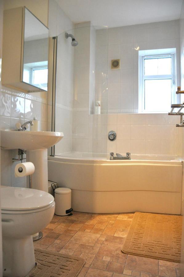 47 Wetherby Way, 3 Bedrooms, Sleeps 6, Easy Walk To Town, Parking, Self Catering, Great View Стретфорд-на-Ейвоні Екстер'єр фото